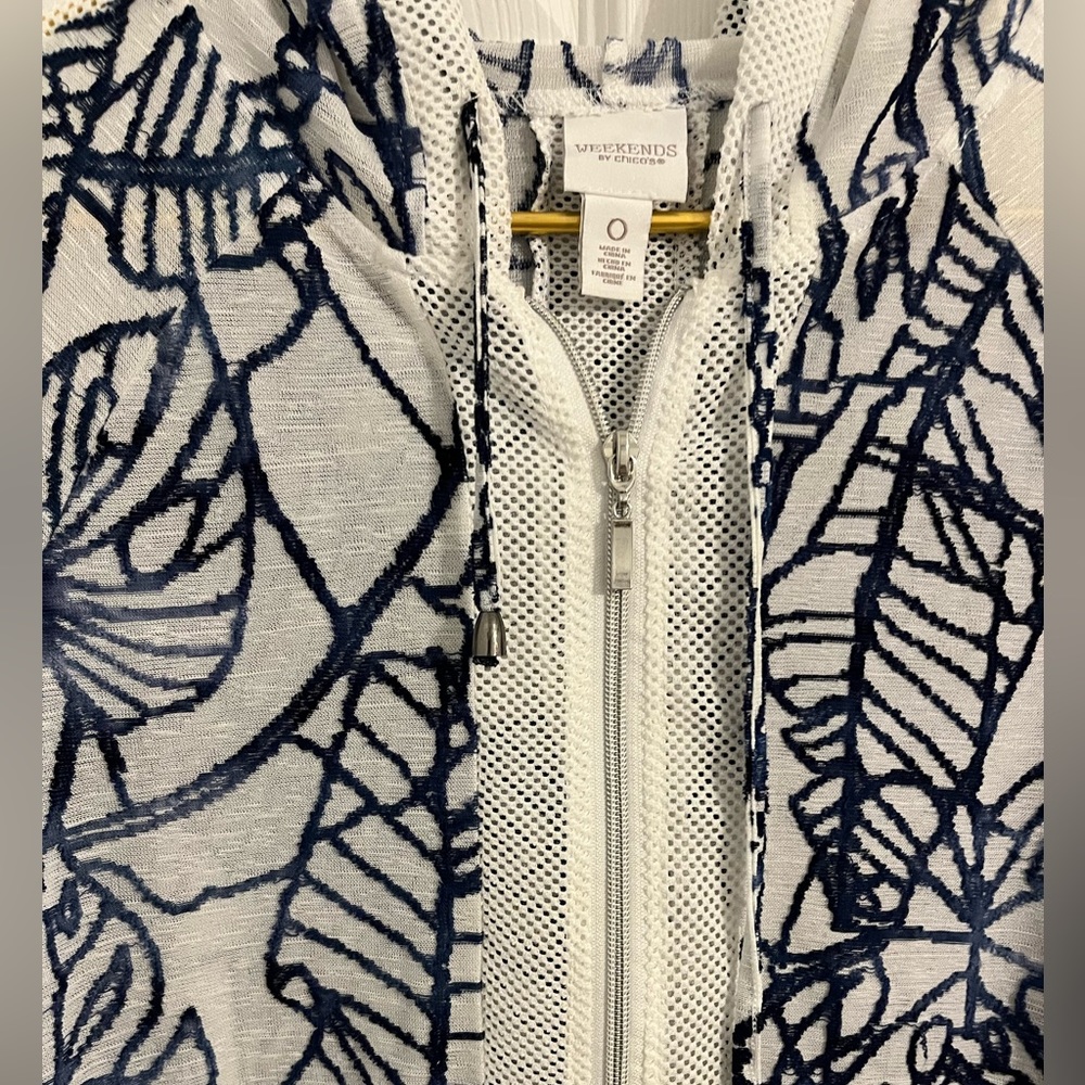Chico’s Weekends mesh cover up with hood and zipper sheer white - Picture 4 of 6